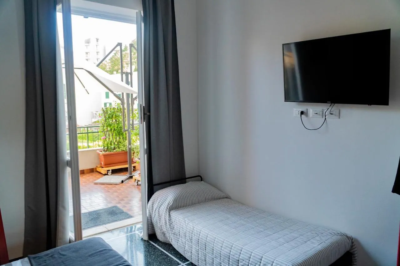 Tui Beds Hotel Arenzano 2*,  Itália