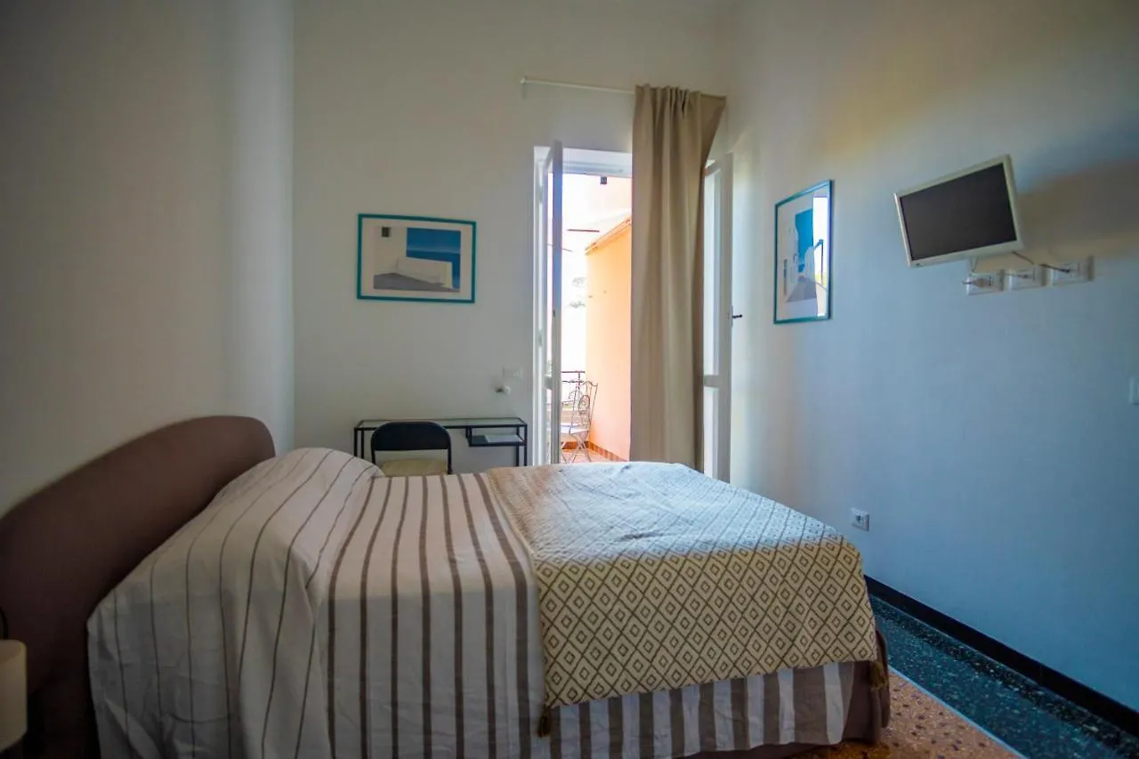 Tui Beds Hotel Arenzano 2*,  Italy